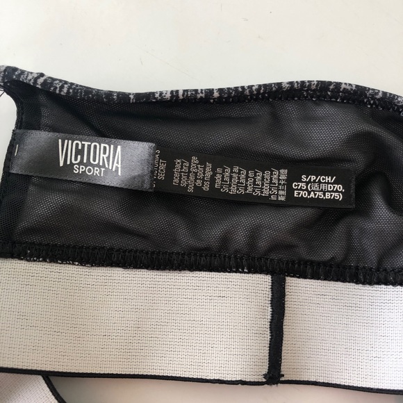 Victoria Secret Strappy Sports Bra - Picture 3 of 3